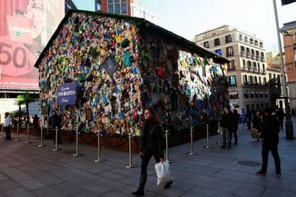 Khách sạn rác thải độc đáo tại Madrid